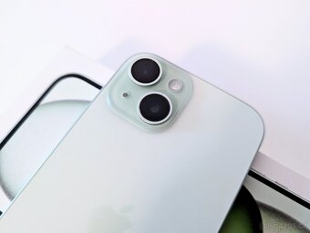 Apple iPhone 15 128GB Mint jako NOVÝ - 6