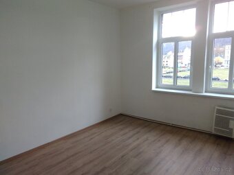 Dlouhodobě pronajmu velký byt na Střekově - 6