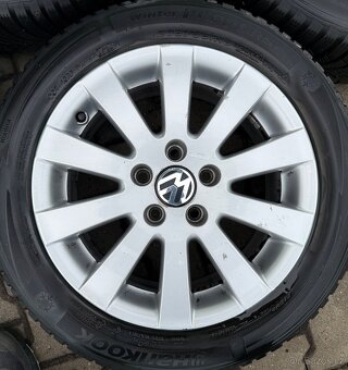 VW - originál alu kola 16" - zimní pneu 6mm - 6