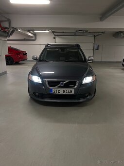 Volvo s40 D5 R design tažné plná výbava - 6