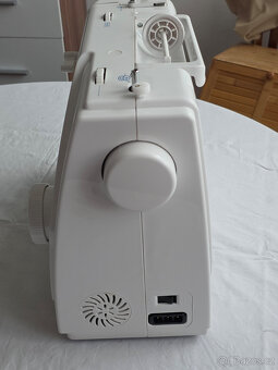 SINGER SMC 1507 - LUXUSNÍ ZNAČKOVÝ ŠICÍ STROJ - JAKO NOVÝ - 6