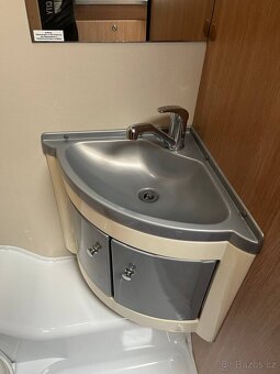 Karavan Sunlight Carado Capron 2015 - 6