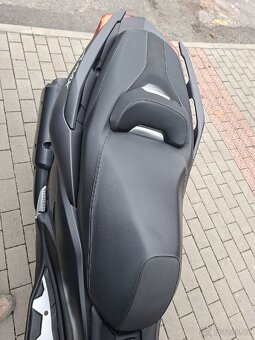 Skútr Yamaha X-max 300 - 6