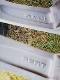 alu 17" Seat,VW,Škoda letní 225/45/17 Hankook 6-7mm - 6