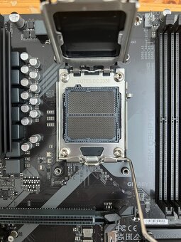 GIGABYTE B650M D3HP AX Socket AM5 Funkční,Záruka - 6