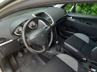 Peugeot 207 - 6