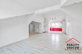 Pronájem podkrovního bytu 3+kk s šatnou, Náměstí, Paskov - 6