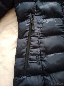 Dámská zimní bunda se vzorem a s kapucí - 6