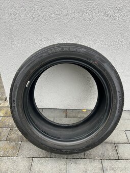 Pneu 215/45 R16 - 6