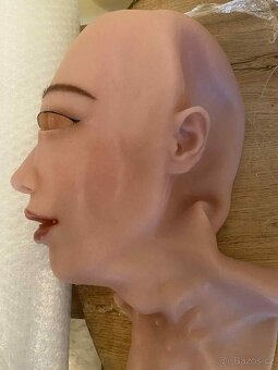 Vysoce realistická silikonová maska Roanyer - 6