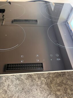 Indukční sklokeramická deska Candy CIC642 - 6