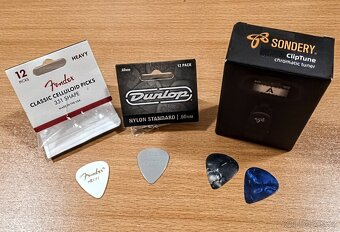 El. kytara Squier Bullet (Fender) plus kombo - 6