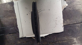 Škoda Fabia - přední kotouče - 6