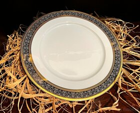 Dekorativní porcelánový talíř mělký zlacený značený Thun - 6