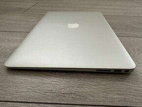 Apple Macbook Air 13¨ 2017 / 1,8 GHz / 8Gb / 256Gb SSD - 6