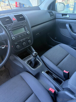 VW GOLF DÍLY  5 V - 6
