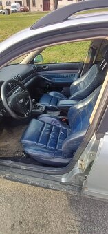 Audi A4 Avant 2.5 tdi - 6