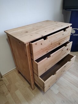 KOMODA DŘEVĚNÁ VELKÁ 3 ŠUPLÍKY - 6