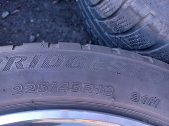 Prodám sadu Orig ALU kol Mercedes 225/45R18 zimní - 6