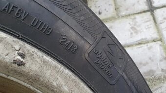 Zimní Sada Alu Kola 5x114.3 215/65 R16 Dezent - 6