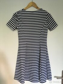 Šaty různé, velikosti M, cena za kus 200 Kč - 6