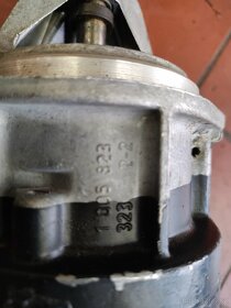Novy starter Bosch na Mercedes-Benz W123 a jine - 6