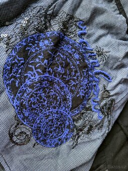 Desigual plisovaná patchworková sukně – černá, vel. 42 - 6