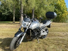 Suzuki GSR 600 vcetne kufru Shad na 2 prilby - 6