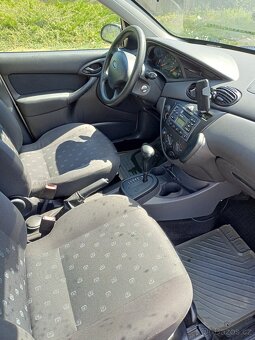 Prodám Ford Focus 1,6 benzín, 74kw, r.v. 2002 - 6
