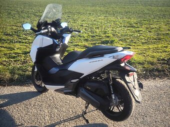 Honda Forza 125cm r.v 2015 - 6