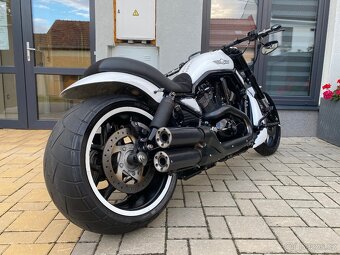Harley Davidson V Rod - zadní kolo 300 - 6