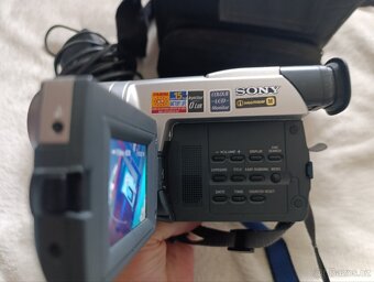 Videokamera Sony CCD-TRV108 - 6