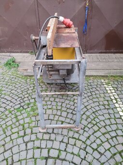 Hoblovačka srovnávačka - 6