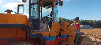 Kolový nakladač Komatsu WA 320-6 - 6