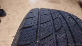 Prodám pneu 235/65/17 - 6
