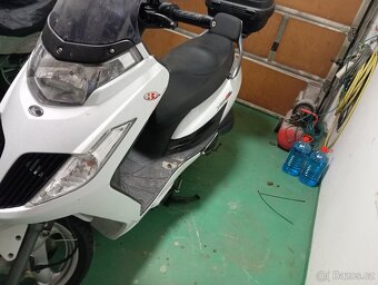 Prodám skútr KYMCO Yeager - 6