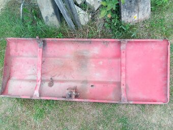 Predni plechy zetor - 6