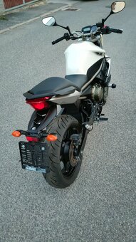 Yamaha XJ6 - 6