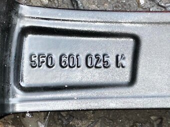 Original ALU kola Seat 19" 8J ET50 + zimní pneu 235/35R19 - 6