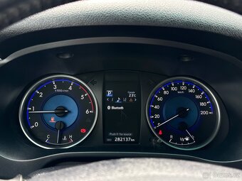 Toyota Hilux - 6