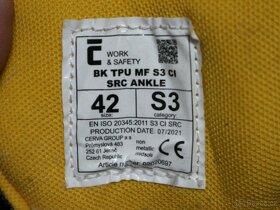 Zimní pracovní obuv Červa, vel.42 a 44, zcela nové - 6