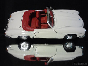 Mercedes Benz 190 SL Maisto 1/18 - 6