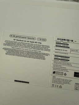 MacBook Air 2023 M2 15 palců - 6