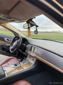 Jaguár XF 3.0d 177kw premium luxury limuzína - 6