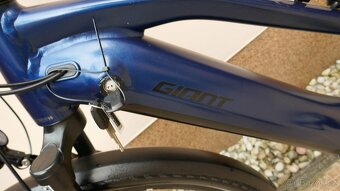 TREKINGOVÉ ELEKTROKOLO GIANT Explore - 6