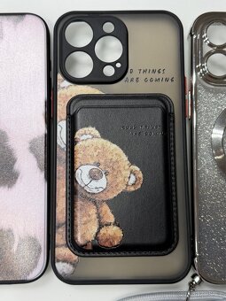 Nabízím 8 krytů na iPhone 15 Pro Max - 6