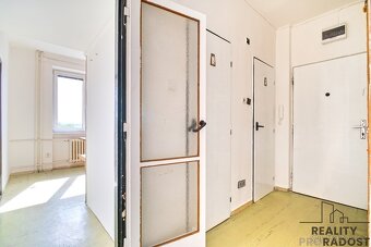 Prodej družstevního bytu 3+1 s lodžií v Ostravě-Porubě - 6