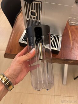 Kávovar Nespresso DeLonghi - 6