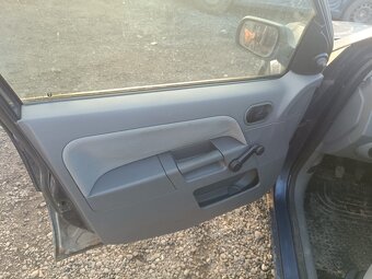 ND z Ford Fusion 1388.cm3 59.kw benzín r.v.2004 (RP) - 6