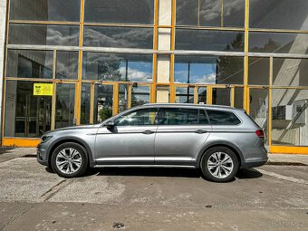 Volkswagen Passat Alltrack 2.0 TDI 4MOTION DSG Business - 6